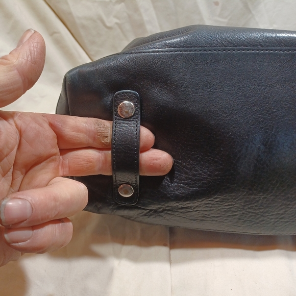 Coach Ashley - Picture 7 of 11